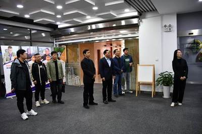 河南省安陽市滑縣人社局局長一行參觀調(diào)研斜塘青創(chuàng)工社