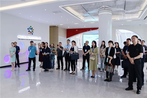 人社部2024年人力資源流動管理工作培訓班在產業園組織開展現場教學